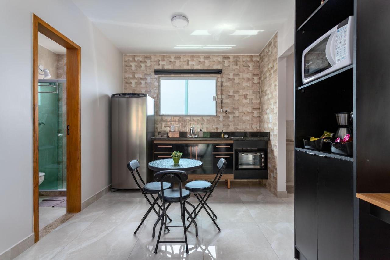 Studio Apto Com Varanda Garagem Tv Smart Wi-Fi Marica Bagian luar foto