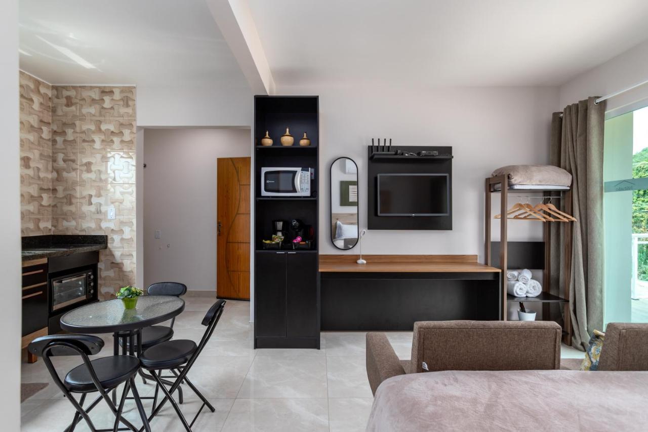 Studio Apto Com Varanda Garagem Tv Smart Wi-Fi Marica Bagian luar foto